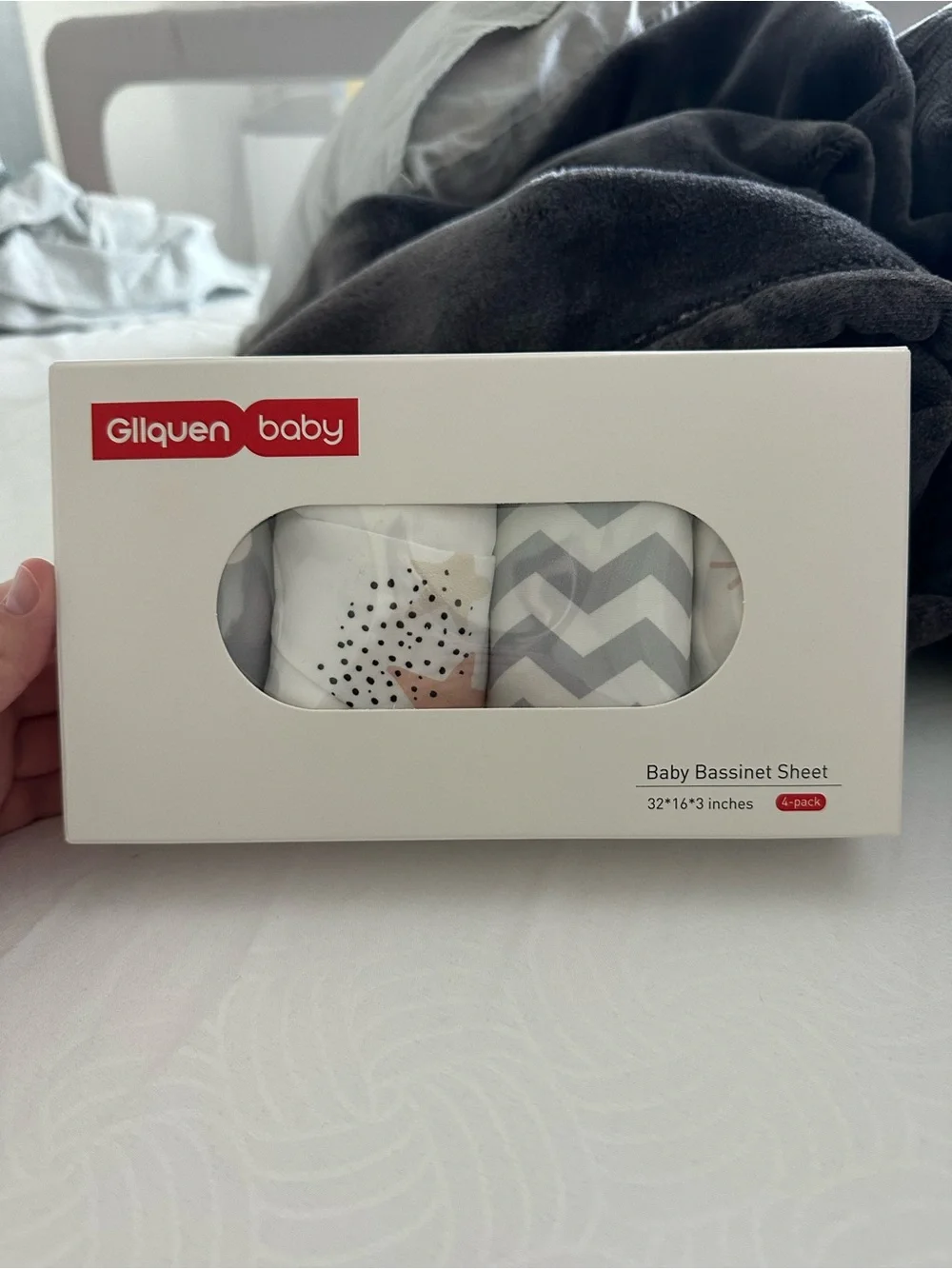 Gillquen Baby Bassinet Sheet Set - Gray Chevron & White Print